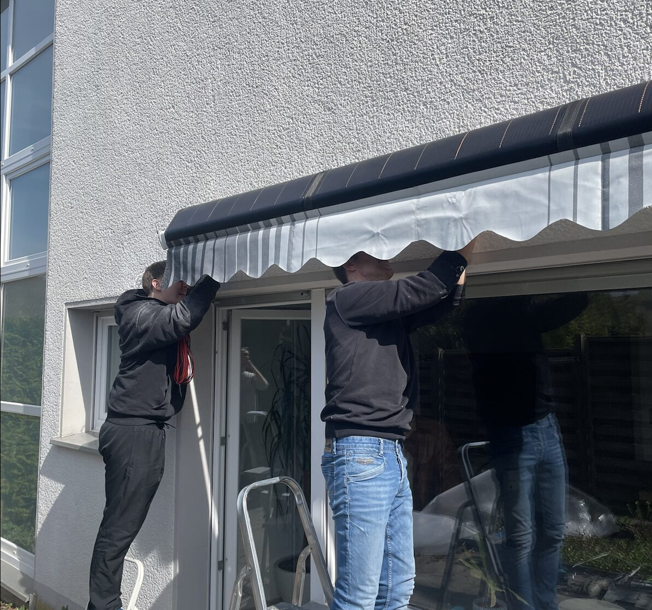 markise 350 x 250 deckenmontage IKAYAA Elektrische 350x250 Elektrische Gelenkarmmarkise Markise mit Fernbedienung und Kurbel Sonnenmarkise Sonnenschutz-Blau und Weiß-350 cm Sport & Freizeit Zwei-Personen Schlafsack Smile Premium Sonnensegel | Colour:SALSA/DARK CHILLI